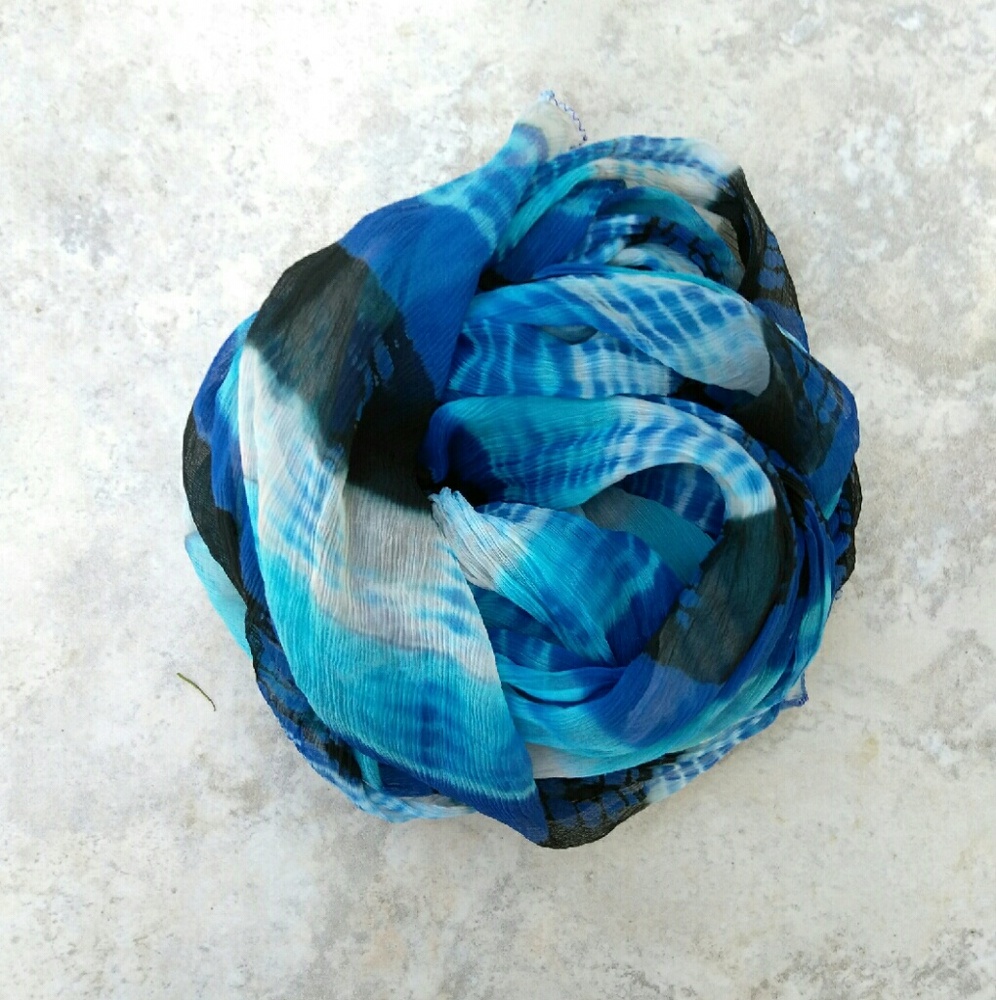 Chan Luu Intense Sea Sapphire Mix Scarf